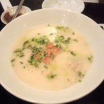 超人的にんにくネギスープ