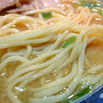 百舌 - 醤油らーめん・太麺（650円）