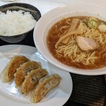 太平楽 - ラーメン餃子定食