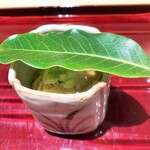 銀座 しのはら - 「代替わり」を象徴するゆずり葉