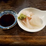 串坊 - サービスのヒラメ。この後さらに夜にはとんでもなくすごい刺身がきますm(*_ _)m