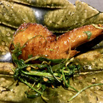 茶禅華 - 四川鶏翅（手羽先の唐辛子炒め）