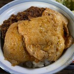 山宝 - 豚みそ・わらじ合盛り丼　わらじはソースかつ丼