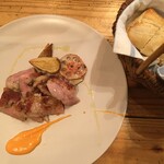 アティコドス - 豚肩ロースのプランチャ