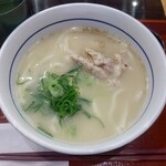 なか卯 - 鶏白湯うどん（並）［クーポン利用で390円］