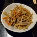 串坊 - お通し(シンプルで美味しい)