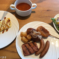 MIDO RESTAURANT PIC NIKA -  MIDO RESTAURANT PIC NIKA -