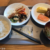MIDO RESTAURANT PIC NIKA -  MIDO RESTAURANT PIC NIKA -