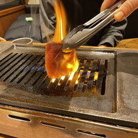 焼うお いし川 - マグロ炙り中