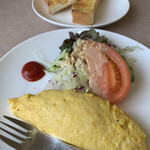 洋食屋テルミーヌ - オムレツ＋トースト＋サラダ　¥0