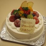 パティスリー モーン - 料理写真:誕生日ケーキ