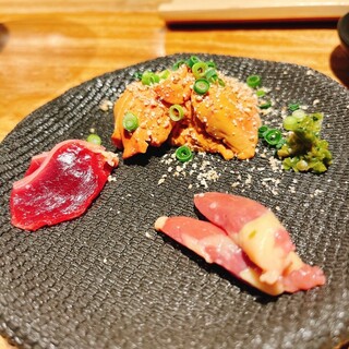 鹿児島県産の純国産鶏を使用