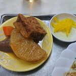 大衆食堂ちとせ - 煮物と漬物