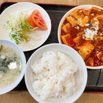 千住 餃子太郎 酒場 - 麻婆豆腐定食/690