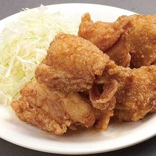 飲んでつまめるメニューも◎