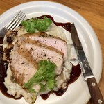 SADAKI deli - 豚ロース肉のロースト～木の子ゴルゴンゾーラリゾット1,300円