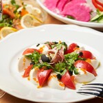 Bistro 和 - 