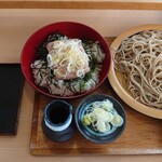 秋月庵 三次郎 - ねぎとろ丼ざる蕎麦セット　1390円（税込）