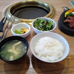 Bokuzen - 熟成黒毛和牛赤身角切りランチ1757円税込ですってぇ～♪