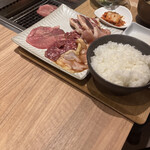 YAKINIKU MEAT STATION - ボスの5点盛隠し撮り