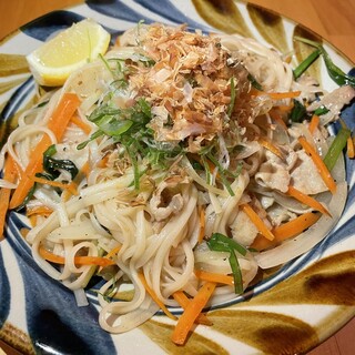 宮古島産の食材をふんだんに使用したメニューが豊富◎