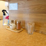 らぁめん 一福 - 卓上調味料。