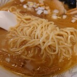 らぁめん 一福 - もちもちで噛みごたえある麺が美味しい。