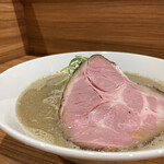 中華そば 西川 - 上煮干しそば　　　850円
      味玉　　　　　　　120円