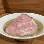 中華そば 西川 - 上煮干しそば　　　850円
      味玉　　　　　　　120円