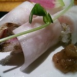 華丸吉日 - ブリの蕪寿司　!