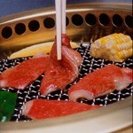 焼肉香蘭 - 料理写真:いいお肉ほど焼くと肉汁が浮き出てきます。