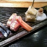 華丸吉日 - コース刺盛り、鯖・天ブリ・子持ち昆布・北海タコ・ノド黒