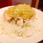 Sai - 蒸し鶏のせご飯