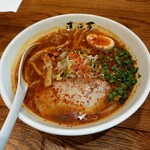 札幌ラーメン 直伝屋 - 札幌RED醤油 950円