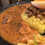 SPICY CURRY 魯珈 - SPICY CURRY 魯珈(ろか)(東京都新宿区百人町)