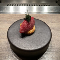 USHIGORO S. GINZA - ユッケ！一口でいっちゃいました。。