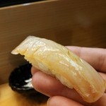 鮨 来多老 - 鮃昆布〆。リフト(^-^)/