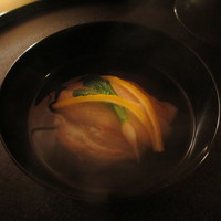 招福樓 本店 - 蟹真薯に薄い餅を乗せたもの