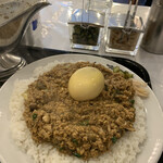 カレーの店ボンベイ - ボンベイキーマゆるめ、たまご《準備完了》