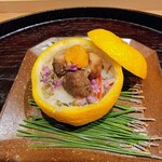 日本料理 研野 - 柚子釜はナマコの酢の物