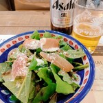 ゼッキーニピッツァ バンカレッラ - ランチサラダと小瓶