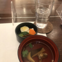 入谷鬼子母神門前のだや - かねみつ６３８０円。肝吸いとお新香。