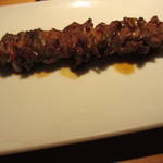 阿佐ヶ谷バードランド - これはハツ元。心臓とレバーをつないでいる所。