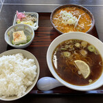 もつ煮屋 日の出食堂 - Ａランチ　モツ煮定食＋半ラーメン