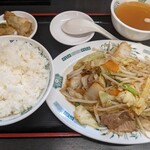 日高屋 - 肉野菜炒め定食ご飯大盛