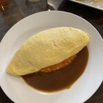 洋食屋ＢＯＳＣＡ - オムライス小840円　ソースのかけ方変えましたね