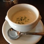 ビストロモンマルトル - じゃがいものスープ