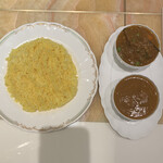 ナタラジ - 『ダブルカレーセット（2種カレーとナンまたはライス＋サラダ＋デザートキール付き）、Aセット・ナタラジ＋ベジタブルカレー（1530円）』