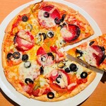 Nagomu - ブラックオリーブピザ