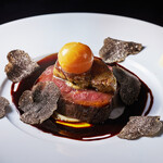 Sauteed Wagyu roast beef and foie gras with black truffle